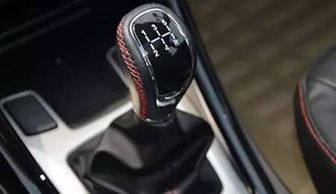 汽车 多少转要换挡